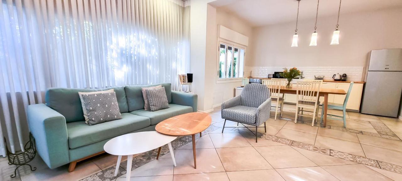 Chung cư 100 m² 2 phòng ngủ, 2 phòng tắm riêng ở Trung tâm thành phố Tel Aviv Ngoại thất bức ảnh