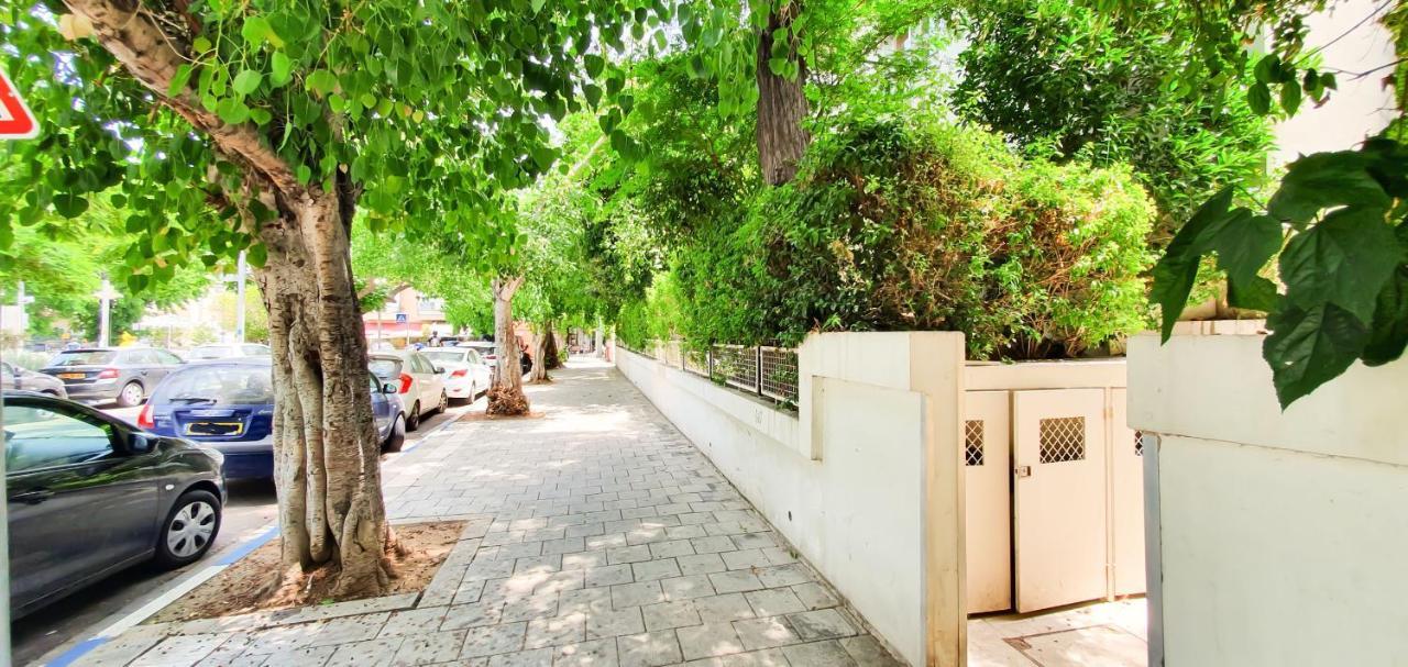 Chung cư 100 m² 2 phòng ngủ, 2 phòng tắm riêng ở Trung tâm thành phố Tel Aviv Ngoại thất bức ảnh